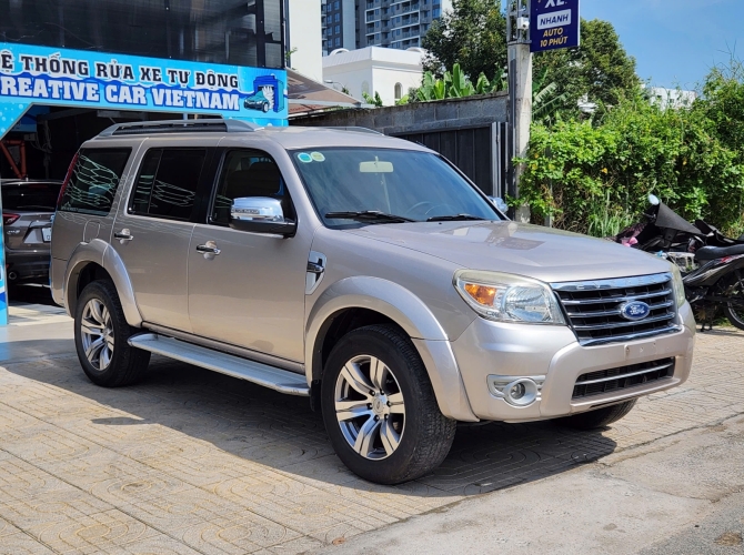 Ford Everest 2011