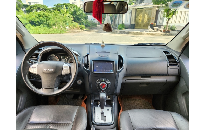 ISUZU MU-X 2016
