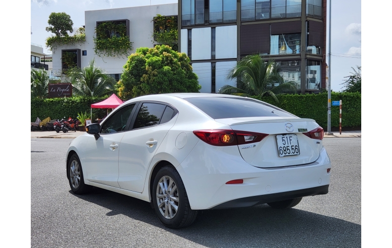 Mazda 3 sedan 2016