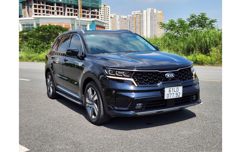 KIA Serento 2021 Signature  6 chỗ
