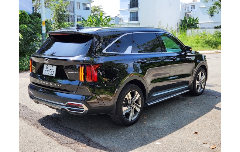 KIA Serento 2021 Signature  6 chỗ