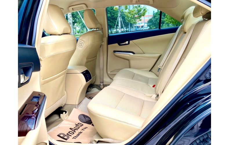 Toyota Camry 2.0E 2018