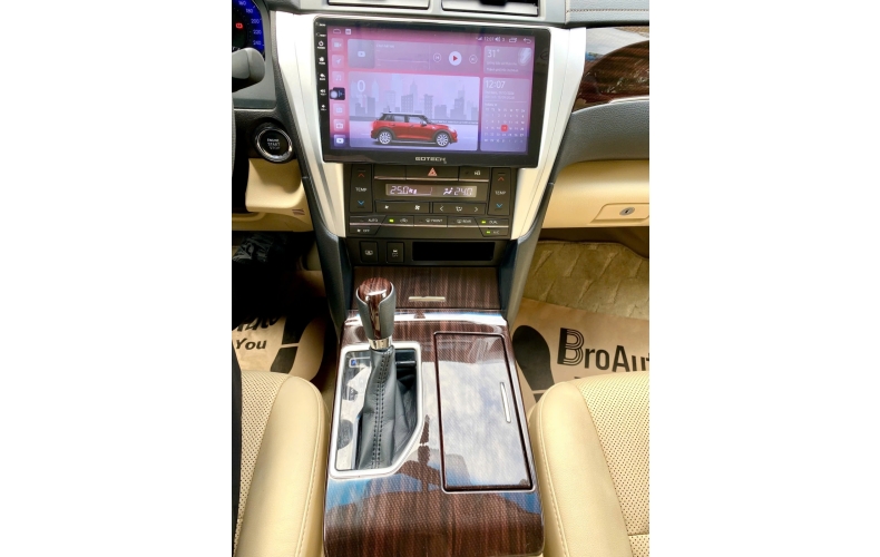 Toyota Camry 2.0E 2018