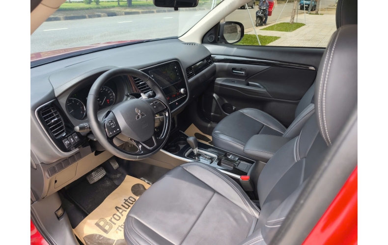 Mitsubishi Outlander CVT 2020