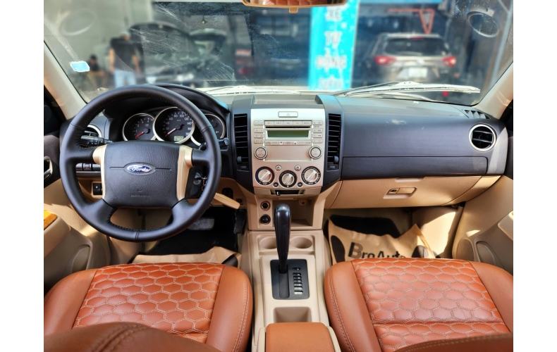 Ford Everest 2011