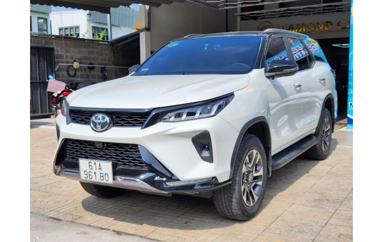 Toyota Fortuner Legender 2021