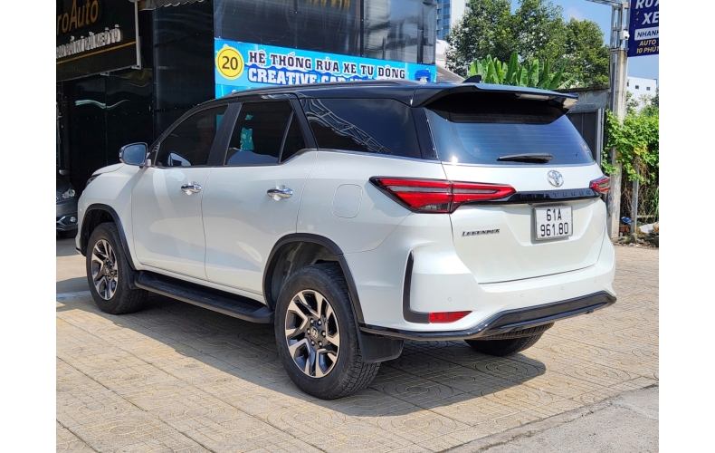 Toyota Fortuner Legender 2021