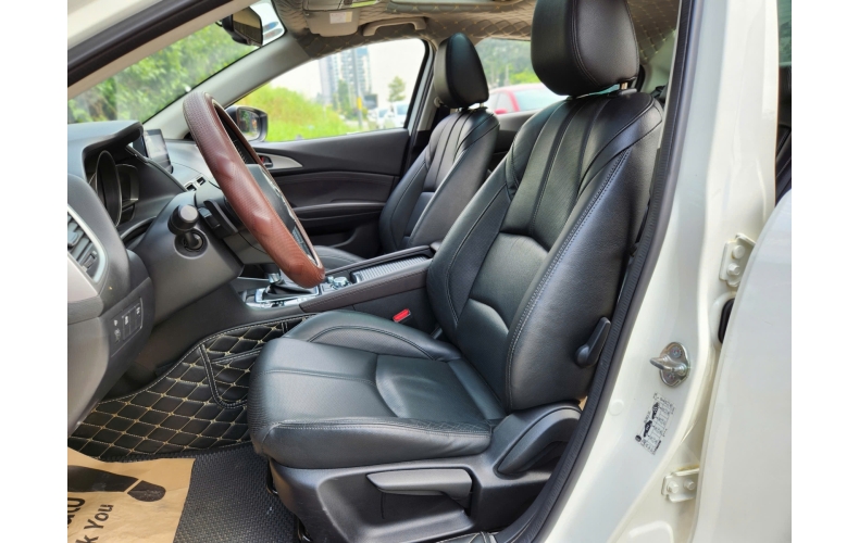 Mazda 3 2019