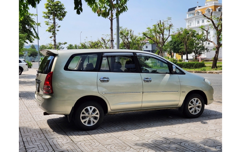 Toyota Innova G 2007